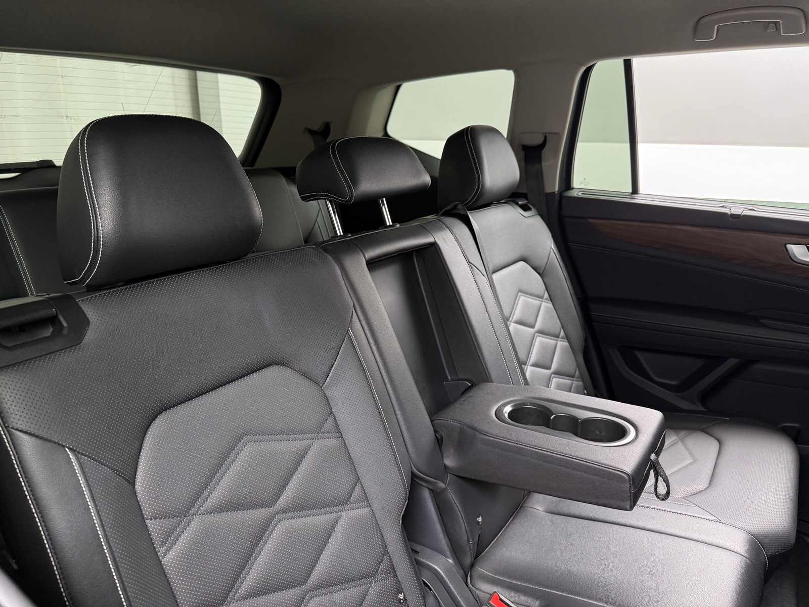 Thumbnail: 2025 Volkswagen Atlas - 5