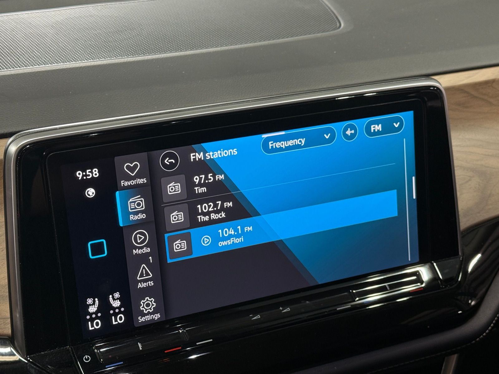 Thumbnail: 2025 Volkswagen Atlas - 3