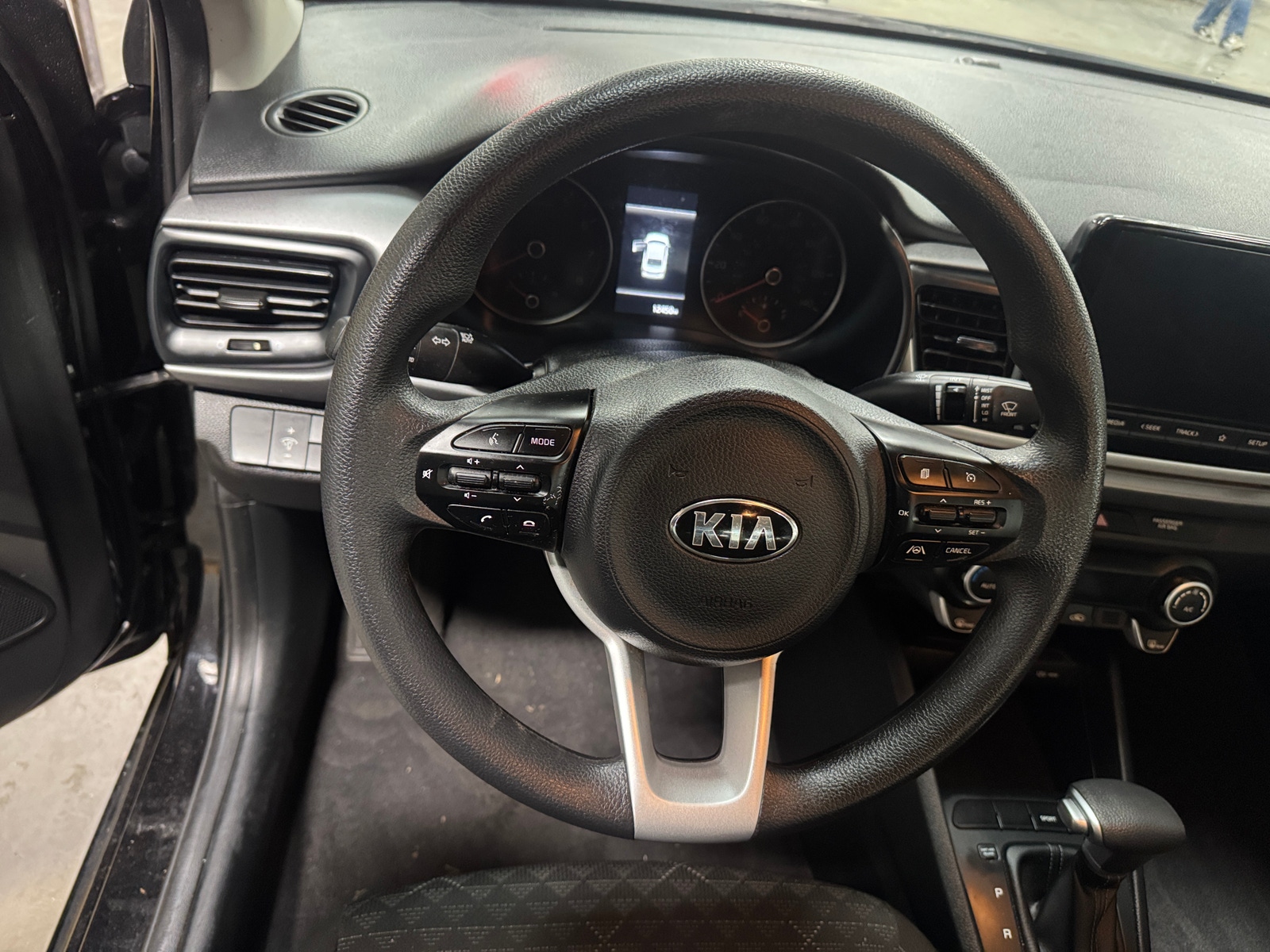 Thumbnail: 2021 Kia Rio - 5