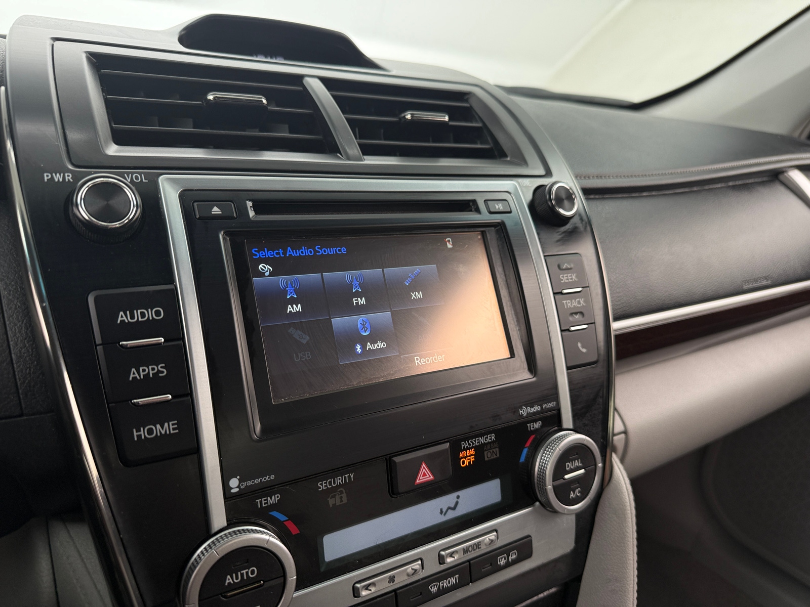 Thumbnail: 2014 Toyota Camry - 4