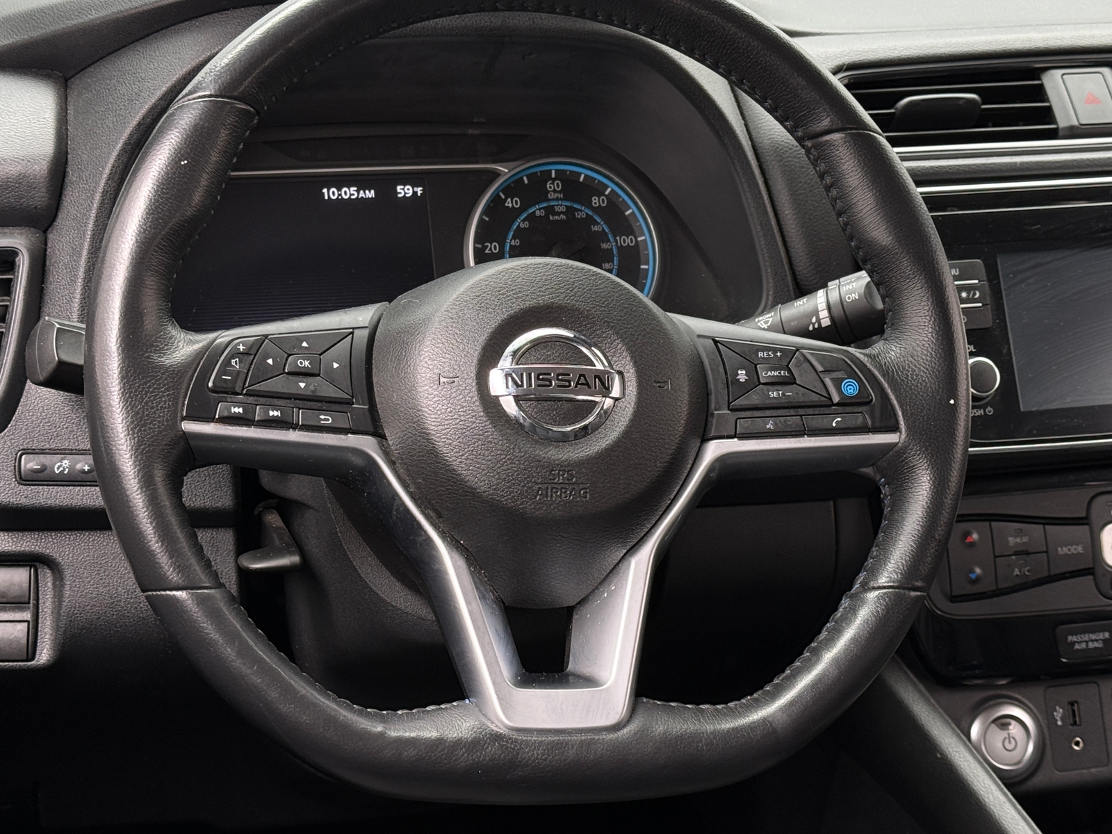 Thumbnail: 2018 Nissan Leaf - 4