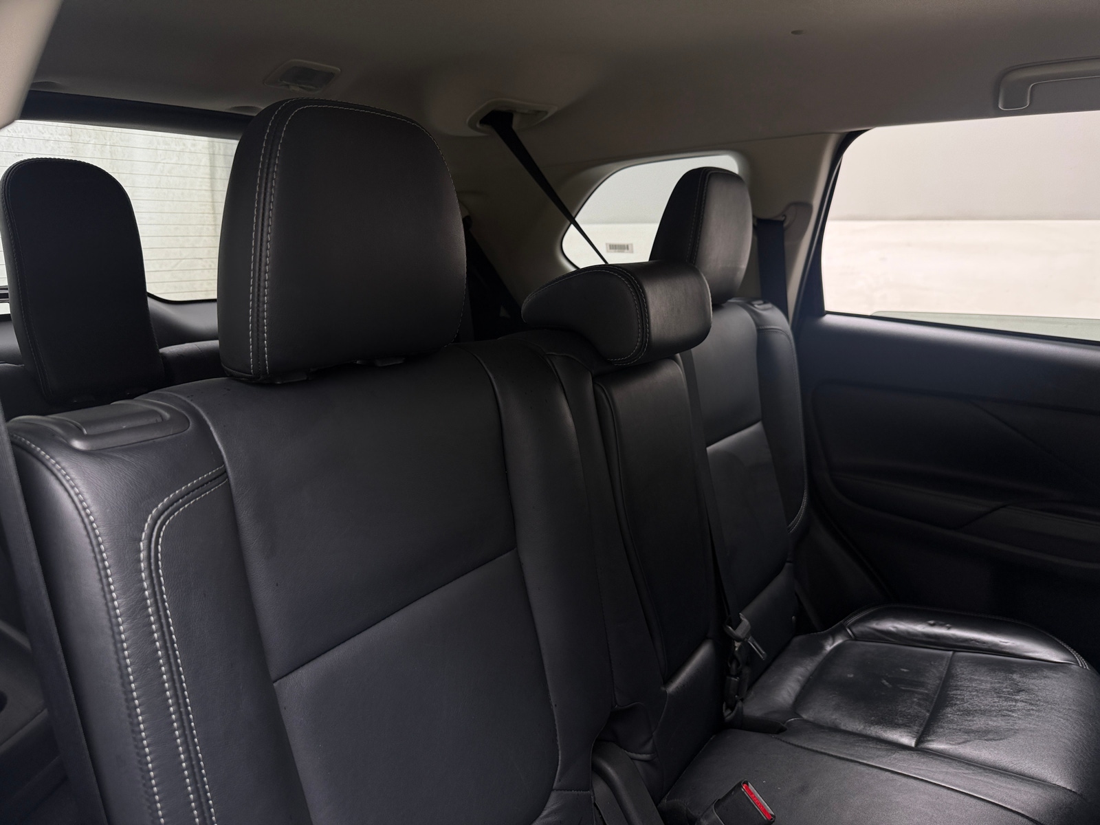 Thumbnail: 2019 Mitsubishi Outlander - 5