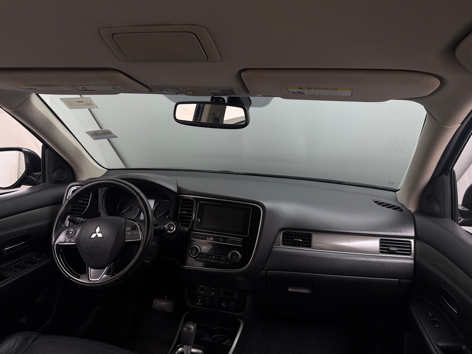 Thumbnail: 2019 Mitsubishi Outlander - 2