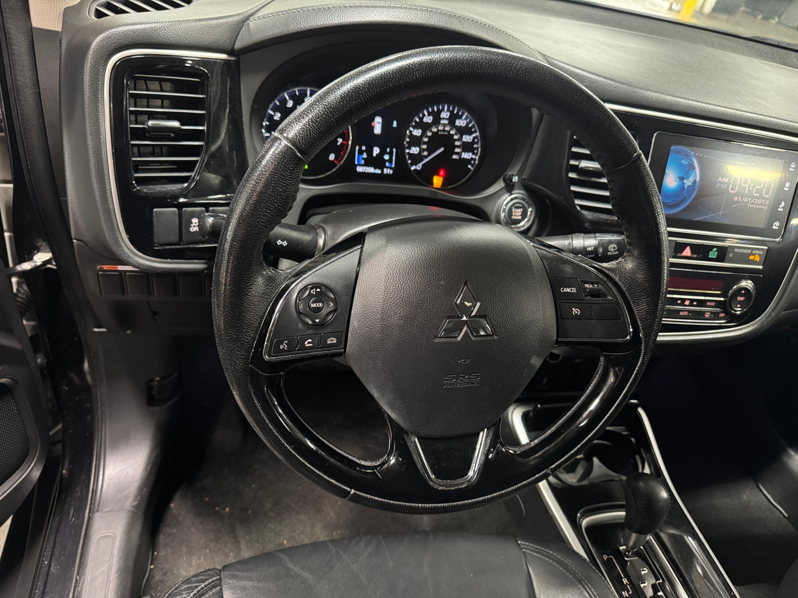 Thumbnail: 2019 Mitsubishi Outlander - 4