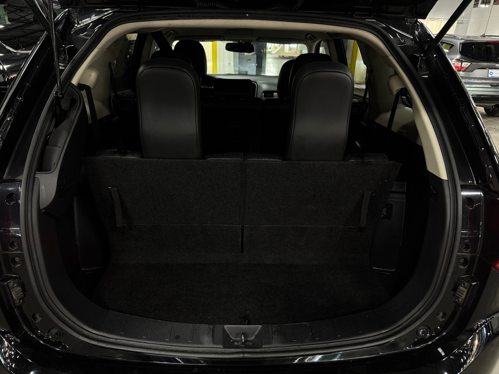 Thumbnail: 2019 Mitsubishi Outlander - 6