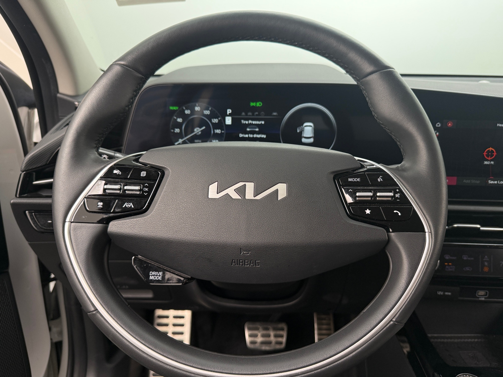 Thumbnail: 2023 Kia Niro - 5