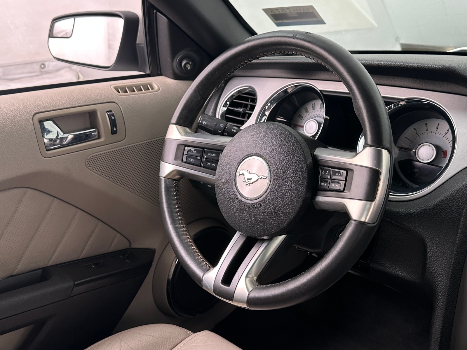 Thumbnail: 2011 Ford Mustang - 5