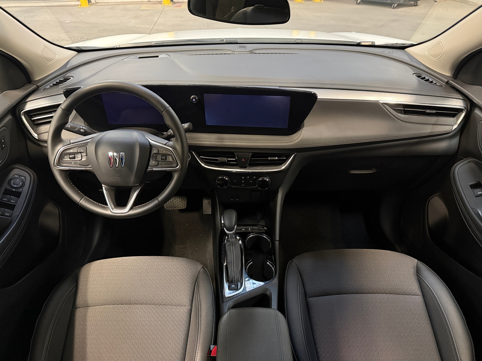 Thumbnail: 2025 Buick Encore GX - 3