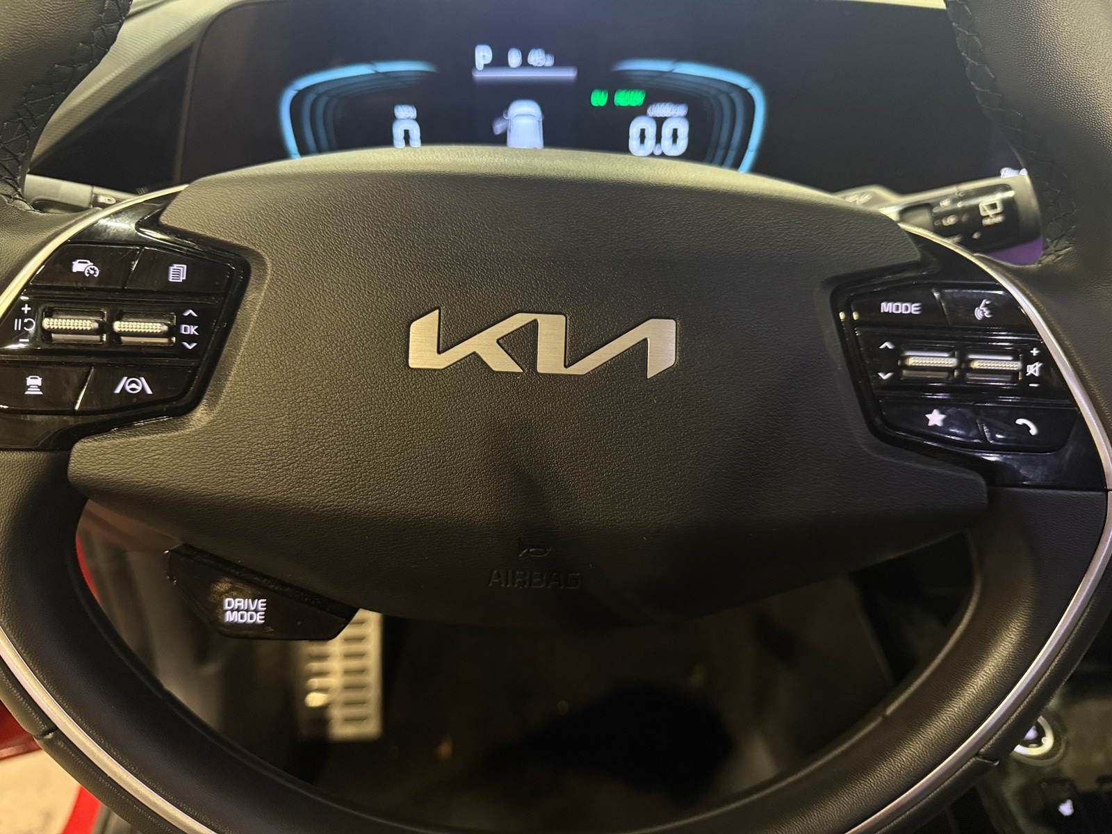 Thumbnail: 2023 Kia Niro - 5