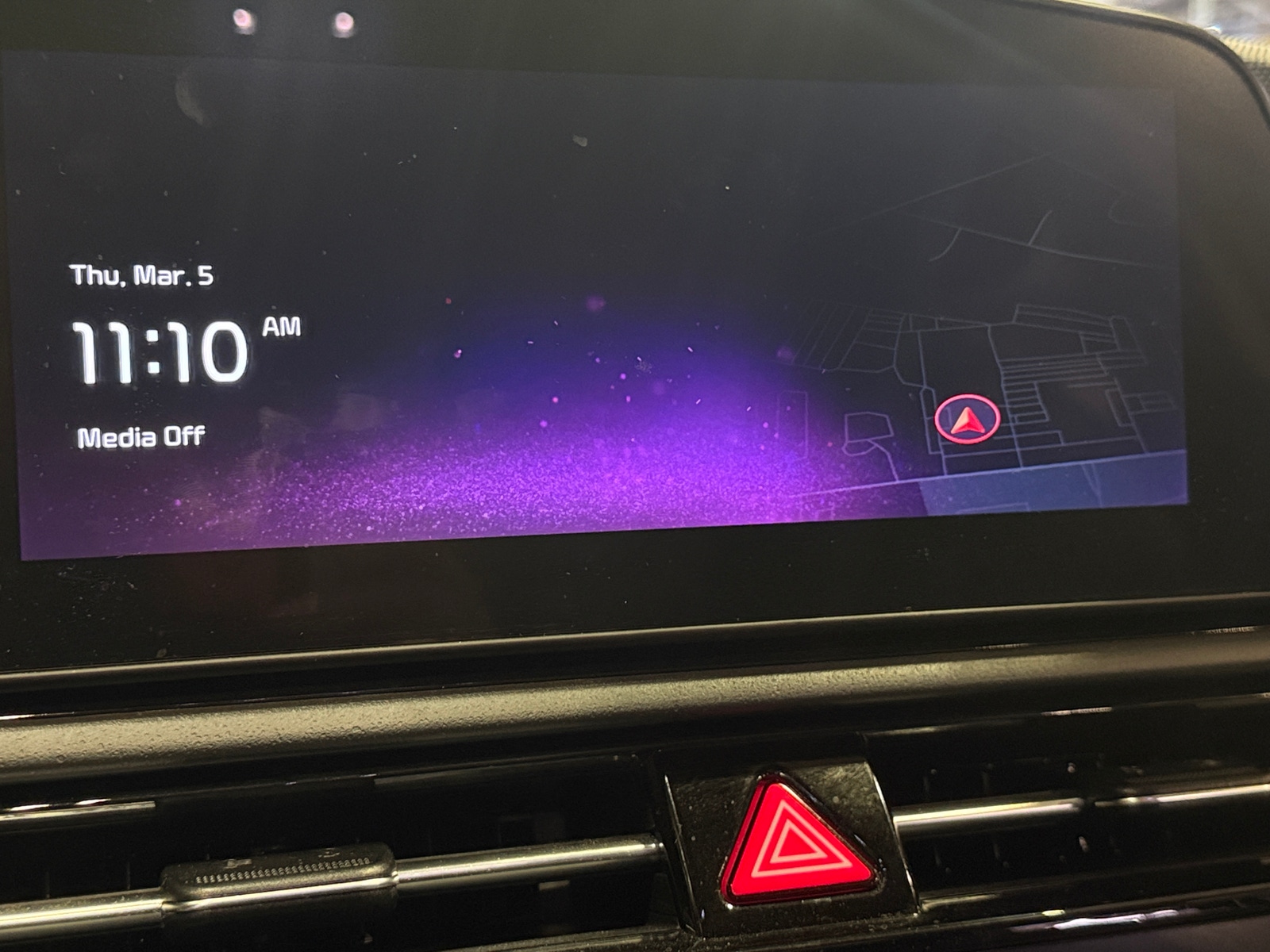 Thumbnail: 2023 Kia Niro - 4