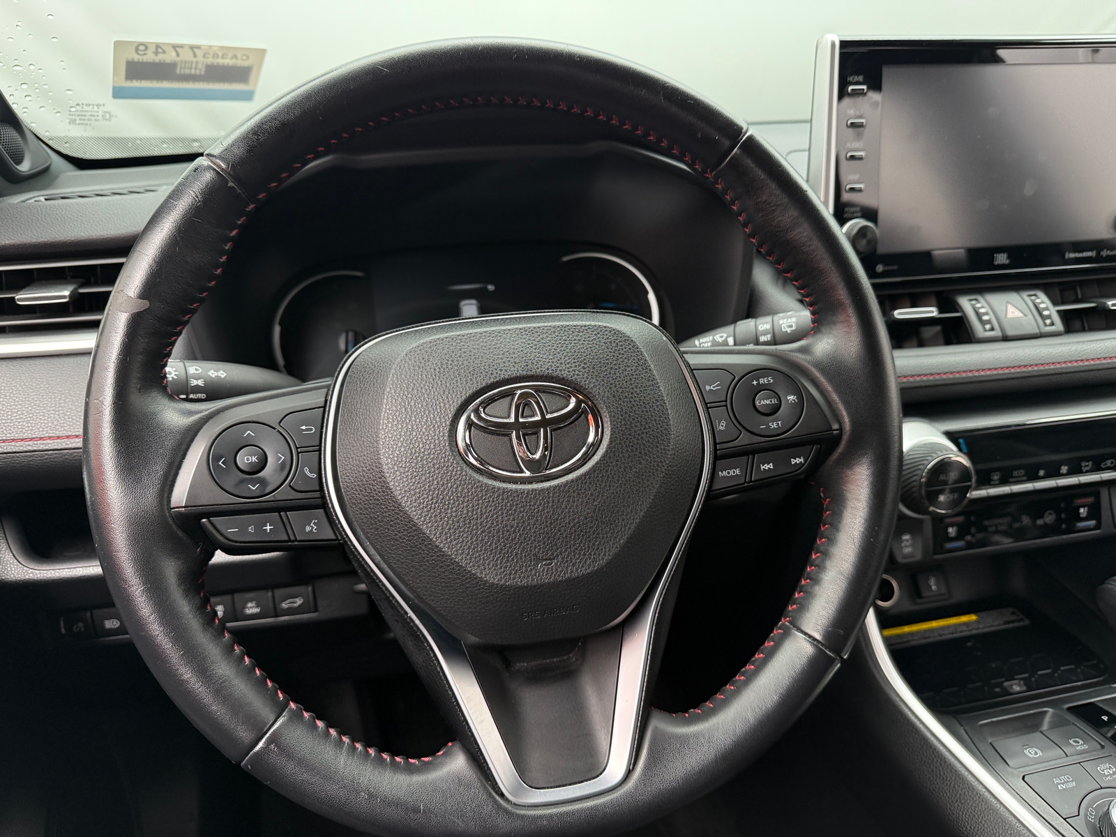 Thumbnail: 2021 Toyota RAV4 - 4