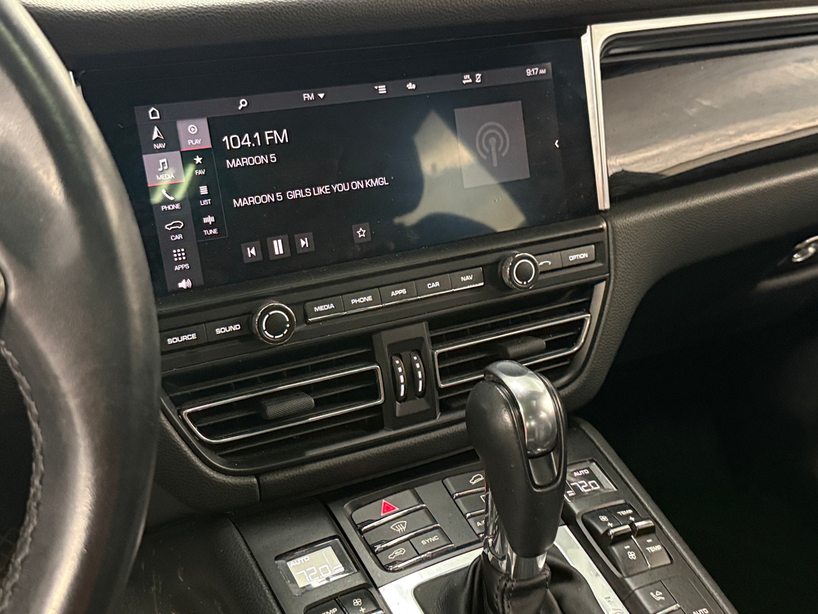 Thumbnail: 2020 Porsche Macan - 3