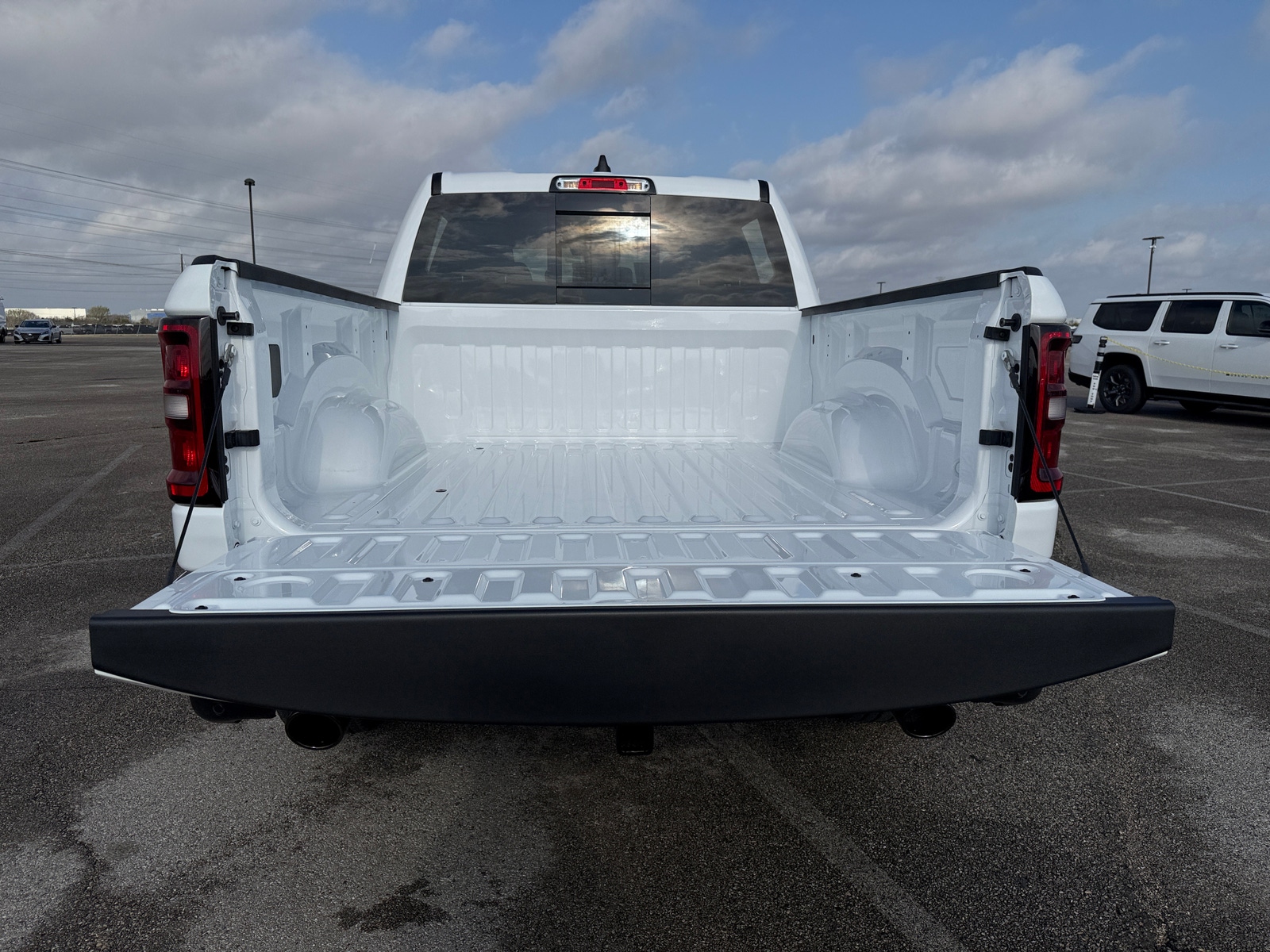 Thumbnail: 2026 RAM 1500 - 6
