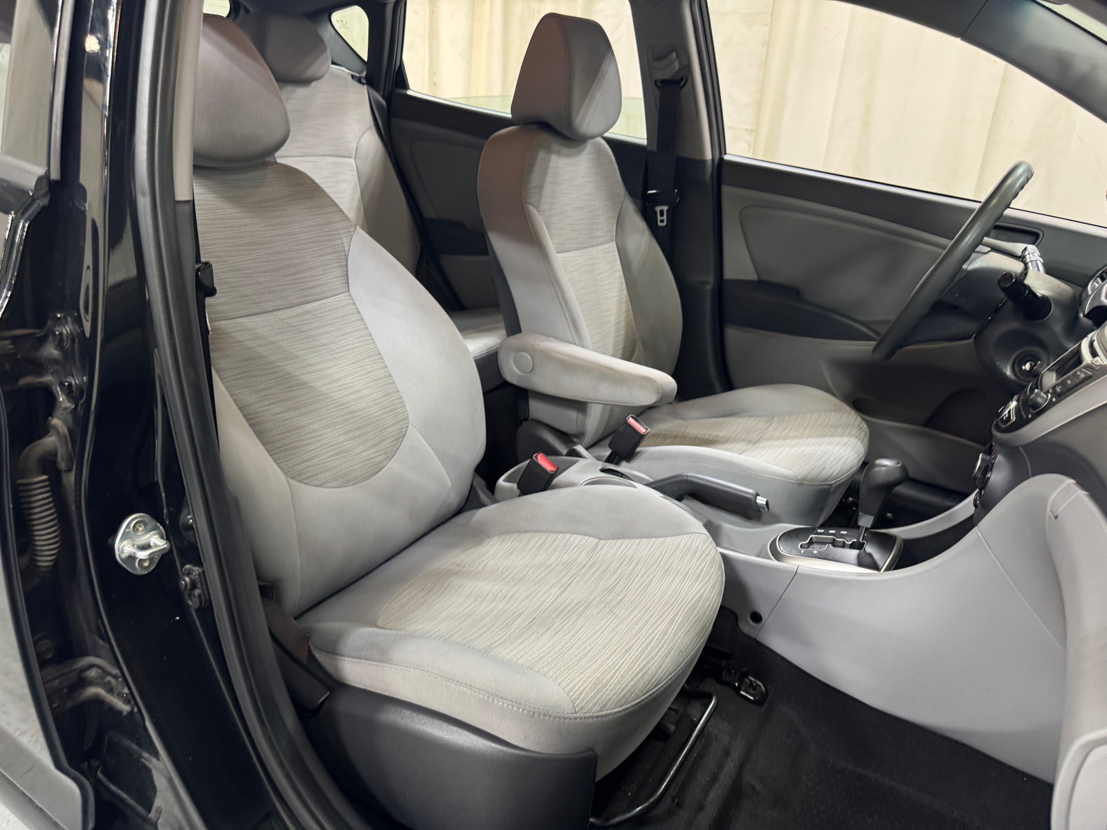 Thumbnail: 2017 Hyundai Accent - 2