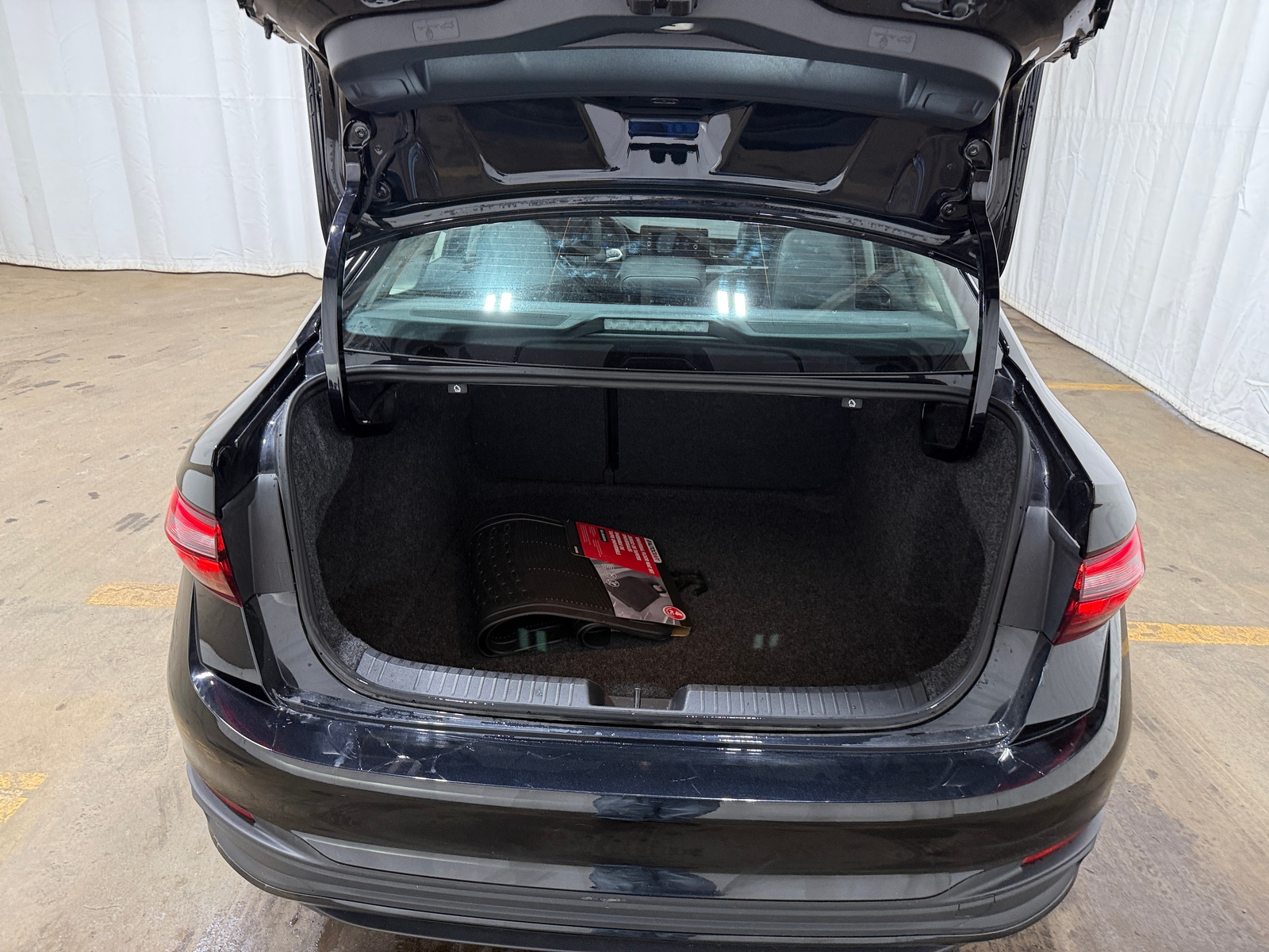 Thumbnail: 2025 Volkswagen Jetta - 7