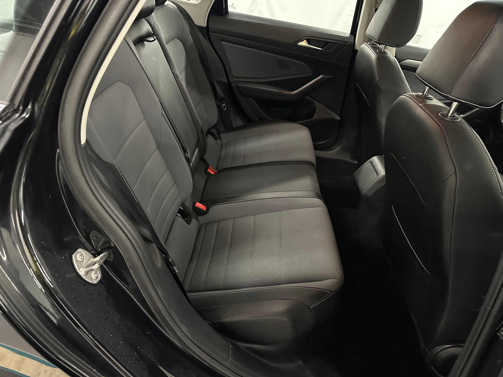 Thumbnail: 2025 Volkswagen Jetta - 5