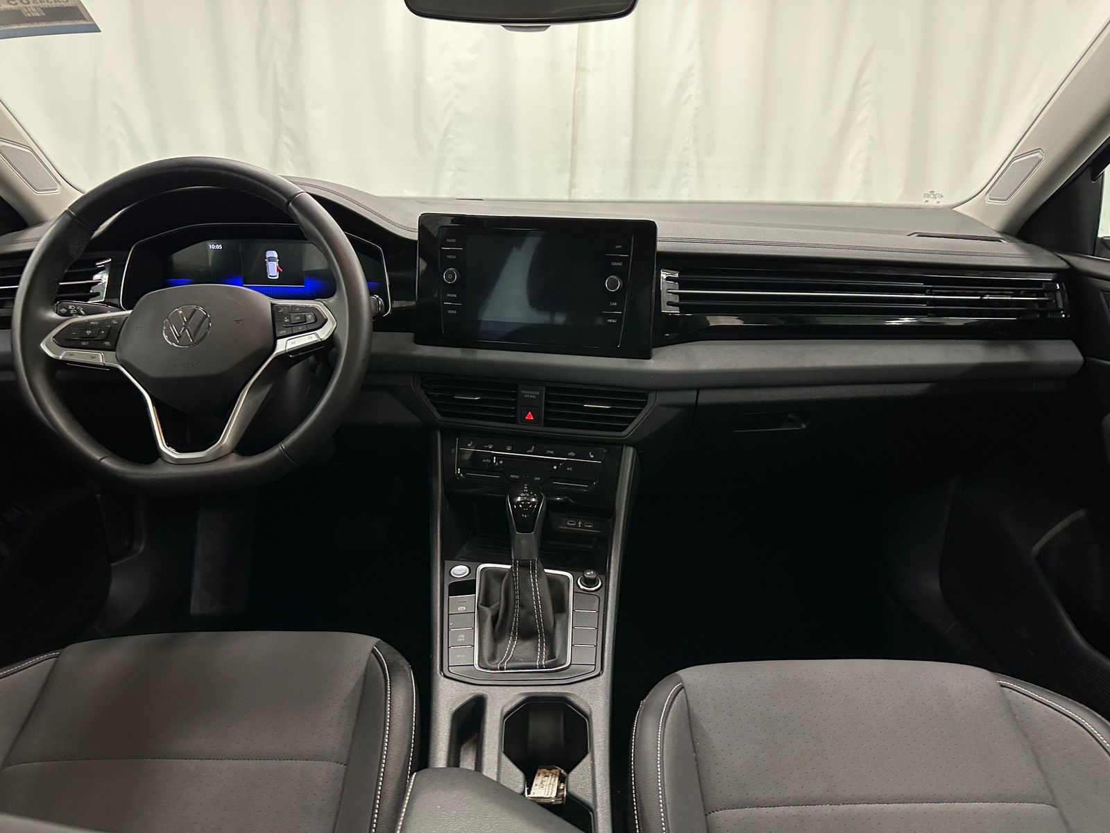 Thumbnail: 2025 Volkswagen Jetta - 2