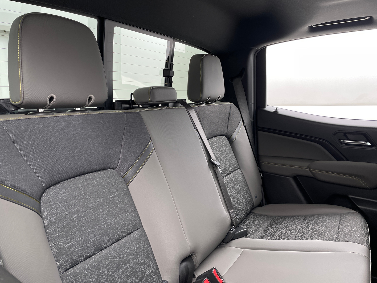 Thumbnail: 2024 Chevrolet Colorado - 6