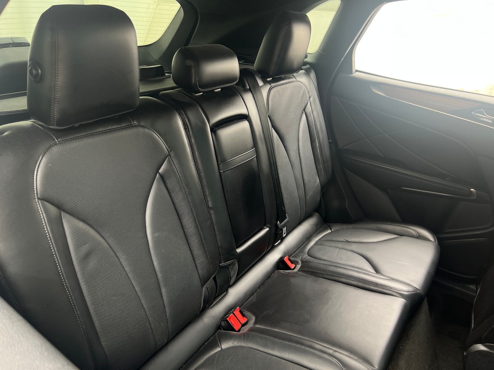 Thumbnail: 2015 Lincoln MKC - 5