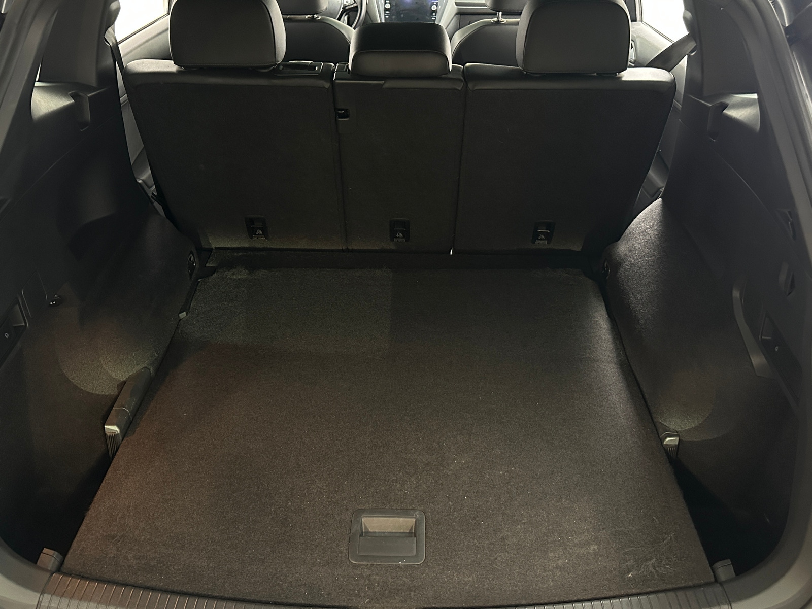 Thumbnail: 2019 Volkswagen Tiguan - 6