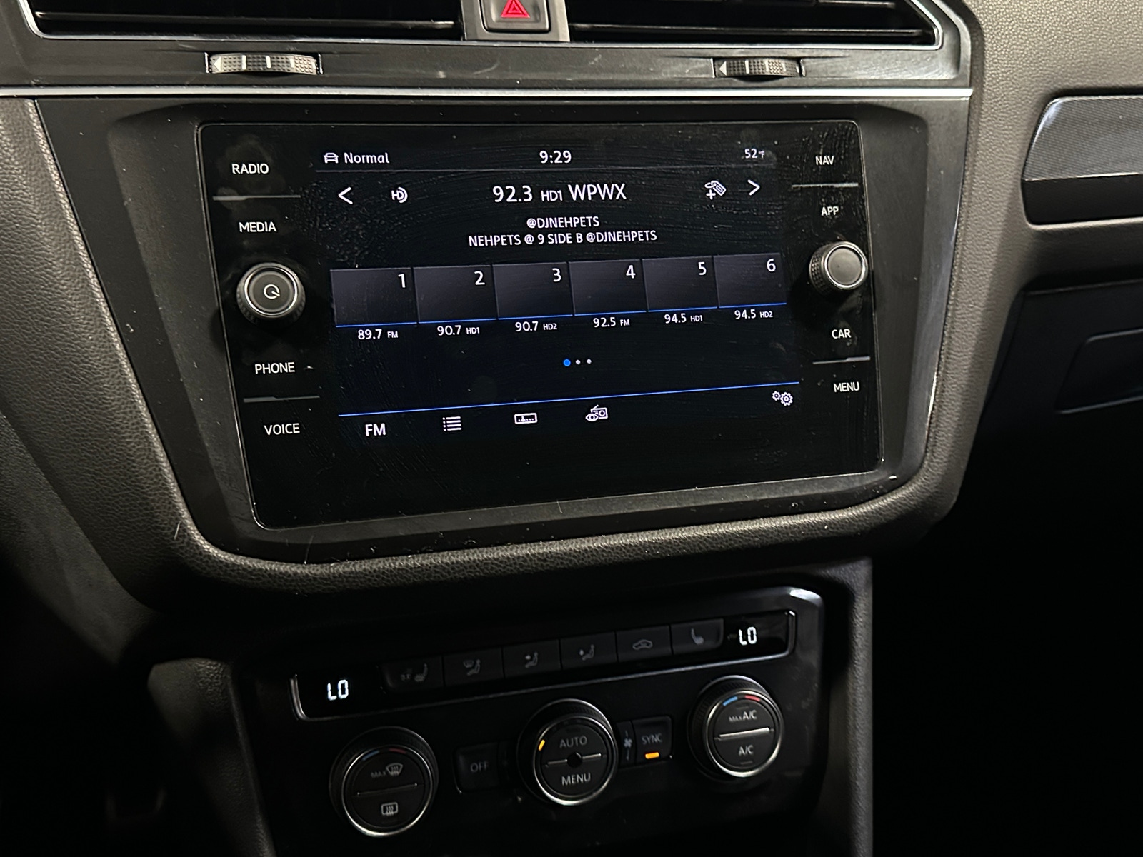 Thumbnail: 2019 Volkswagen Tiguan - 3