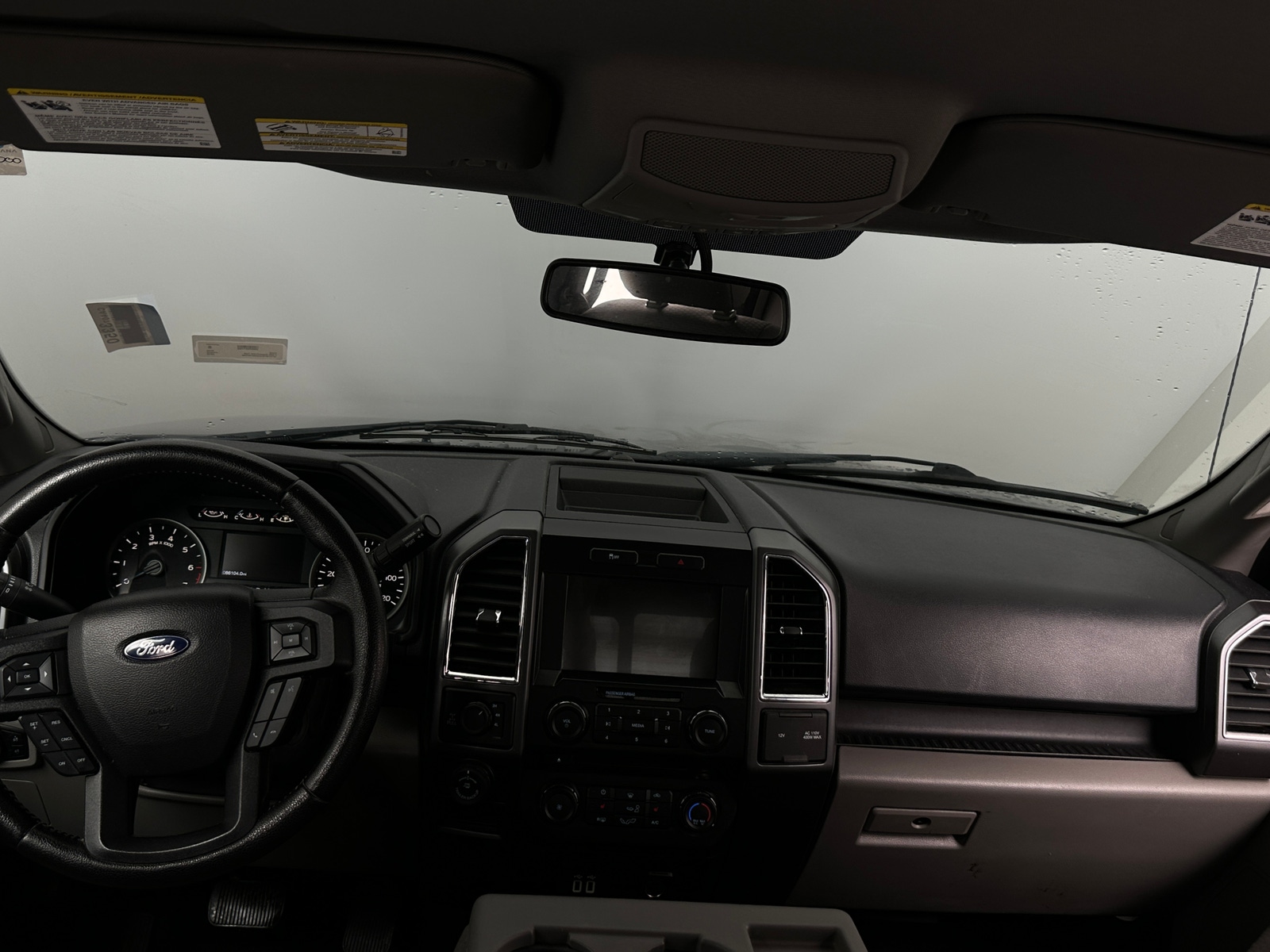 Thumbnail: 2016 Ford Econoline - 3