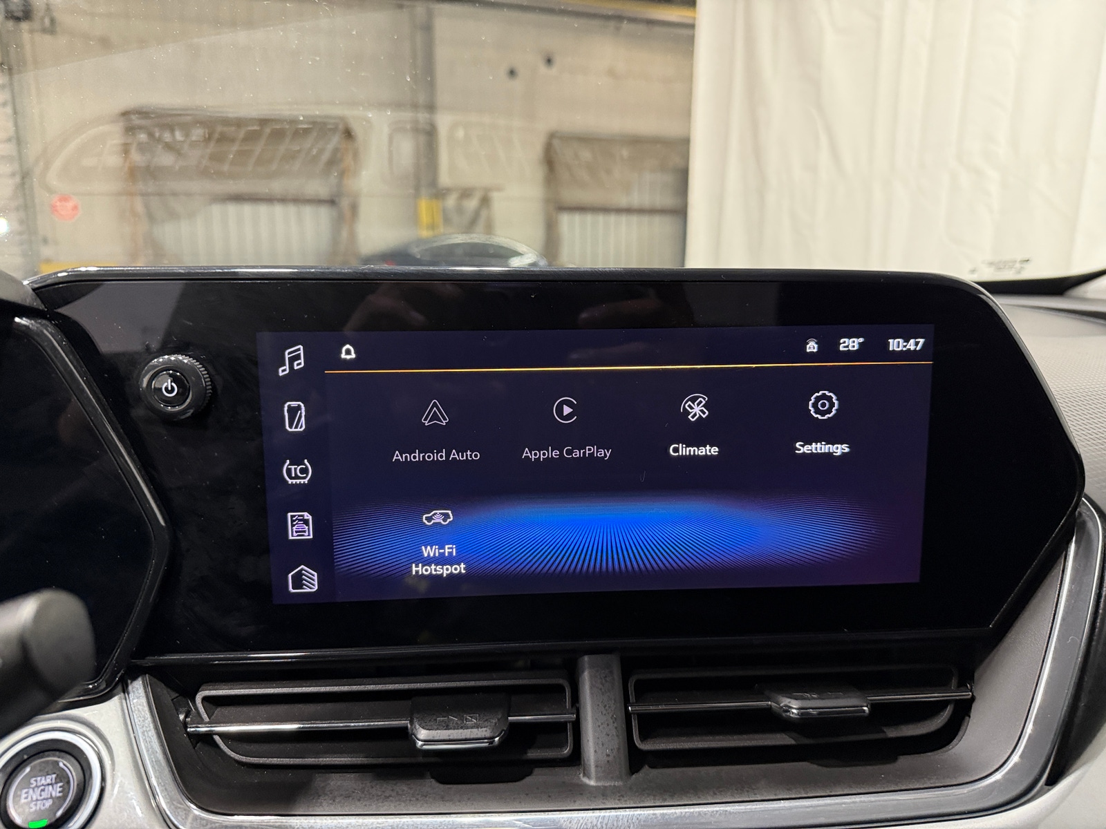 Thumbnail: 2025 Chevrolet Trax - 4