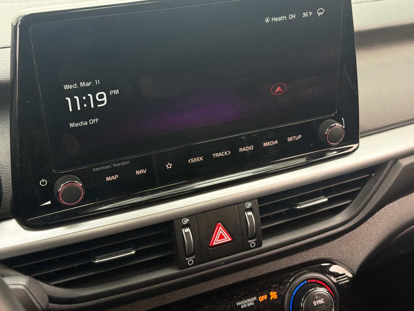 Thumbnail: 2024 Kia Forte - 4