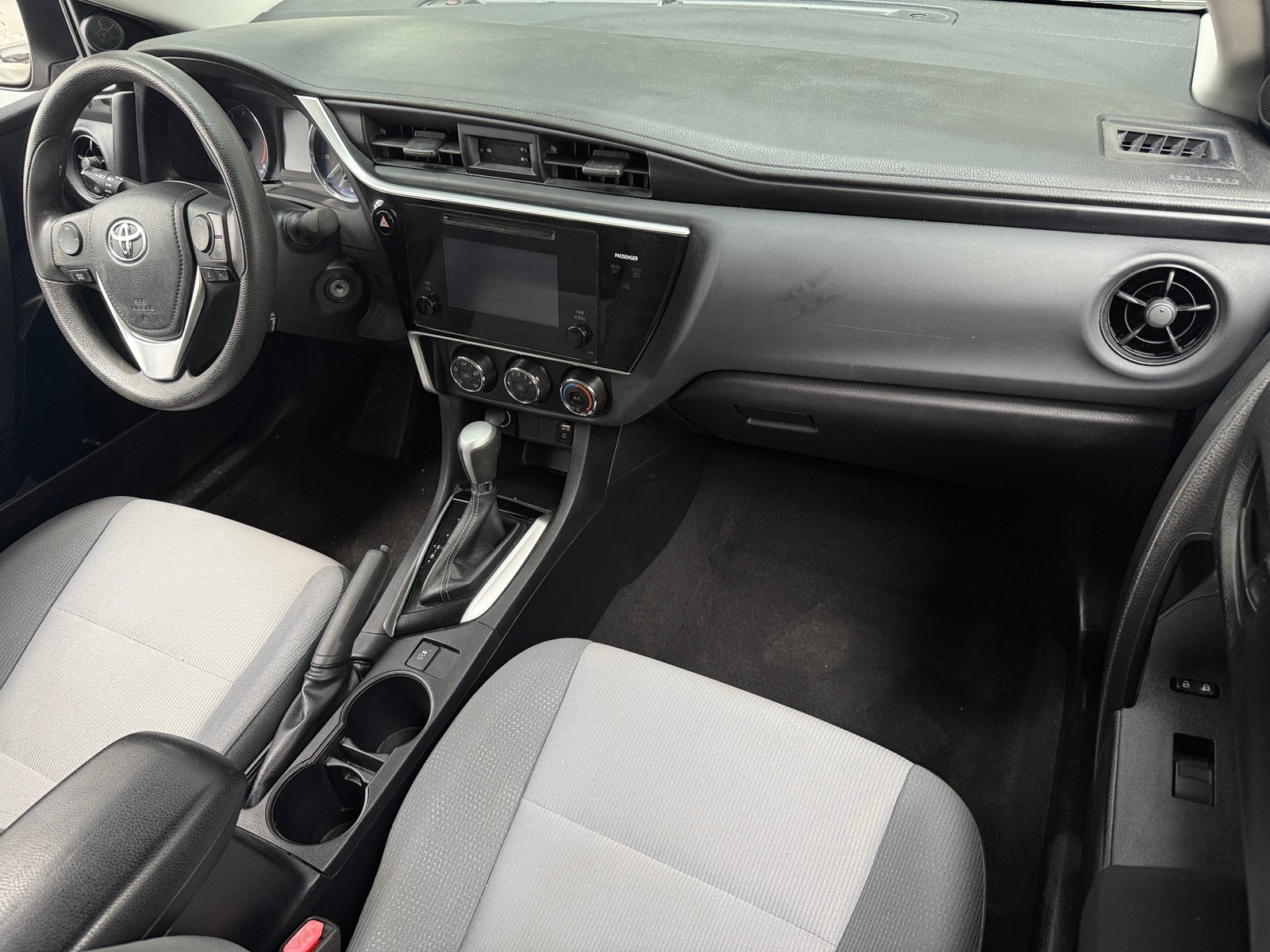 Thumbnail: 2017 Toyota Corolla - 3