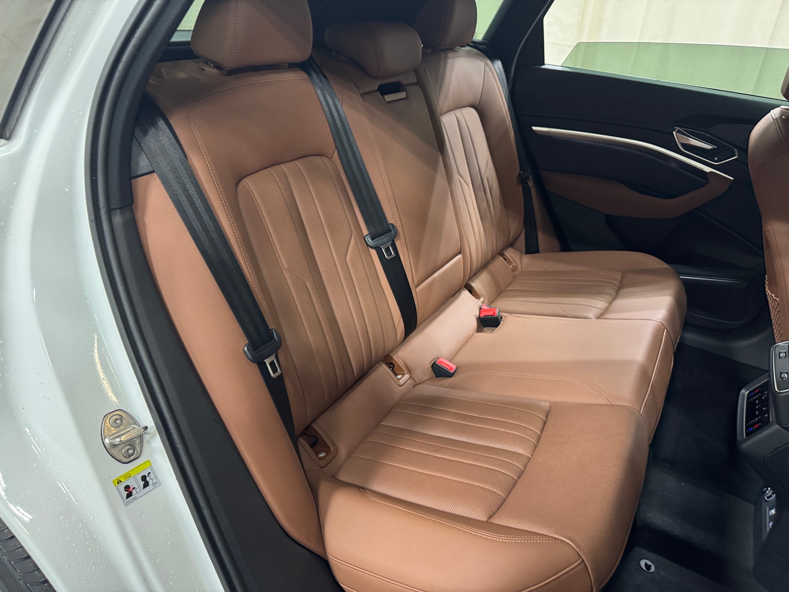 Thumbnail: 2019 Audi e-tron - 5