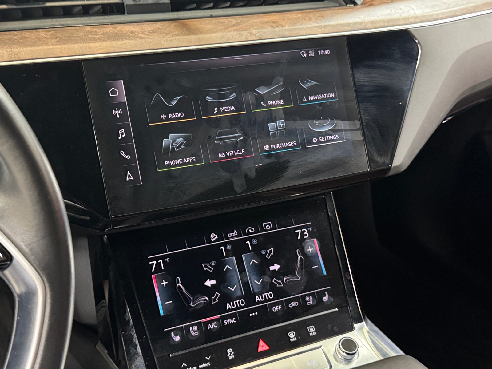 Thumbnail: 2019 Audi e-tron - 3