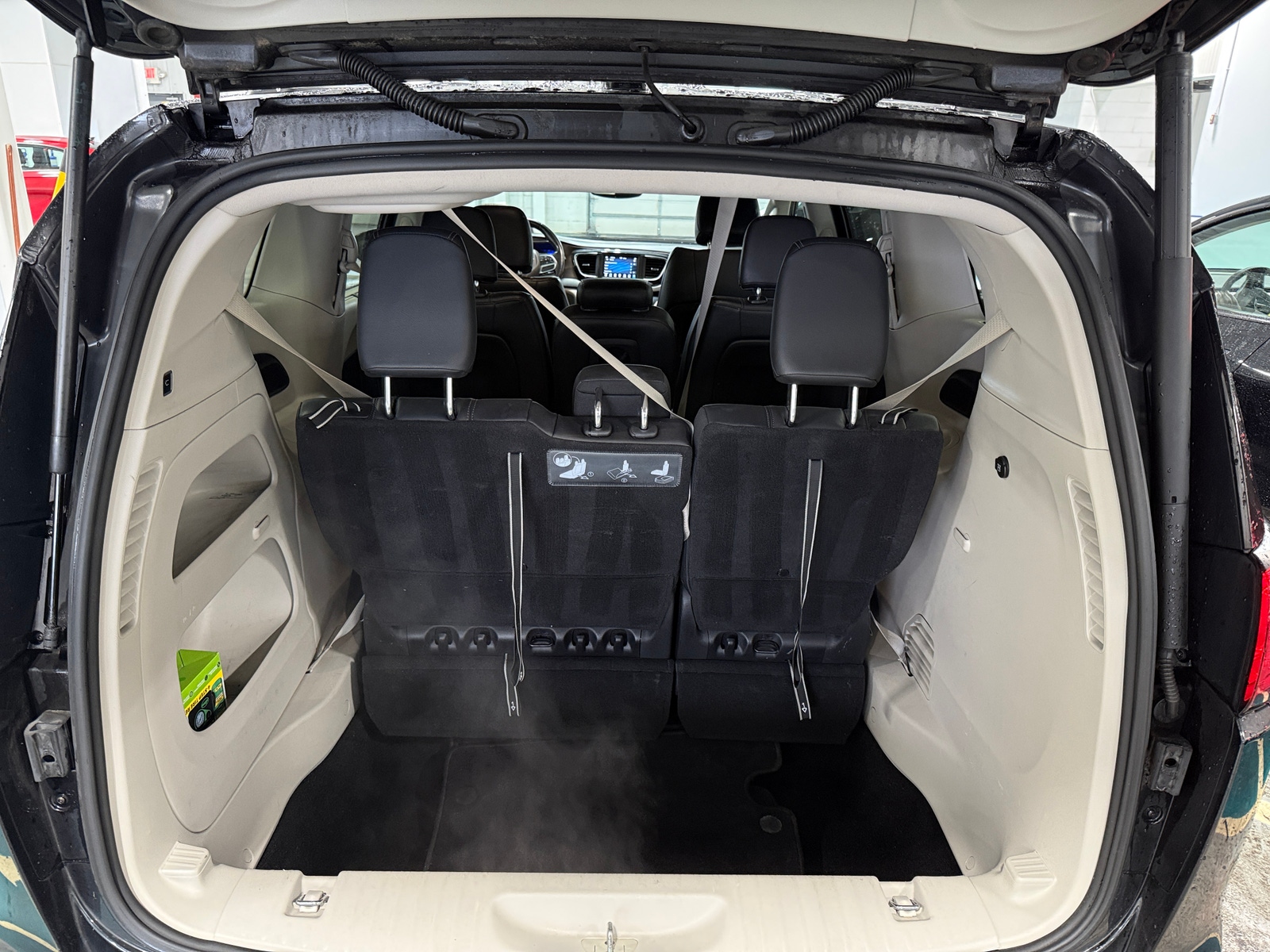 Thumbnail: 2019 Chrysler Pacifica - 6