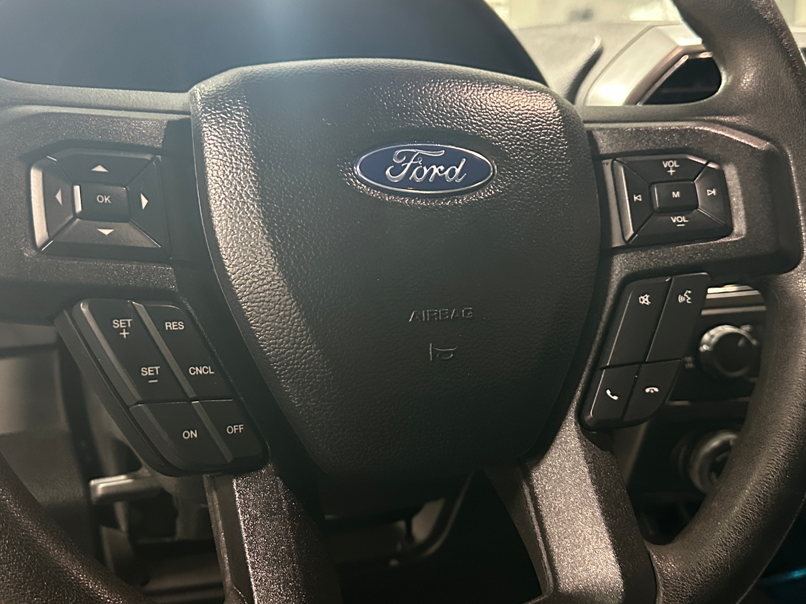 Thumbnail: 2020 Ford Econoline - 5