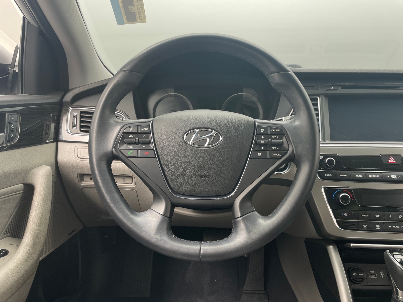 Thumbnail: 2017 Hyundai Sonata - 4