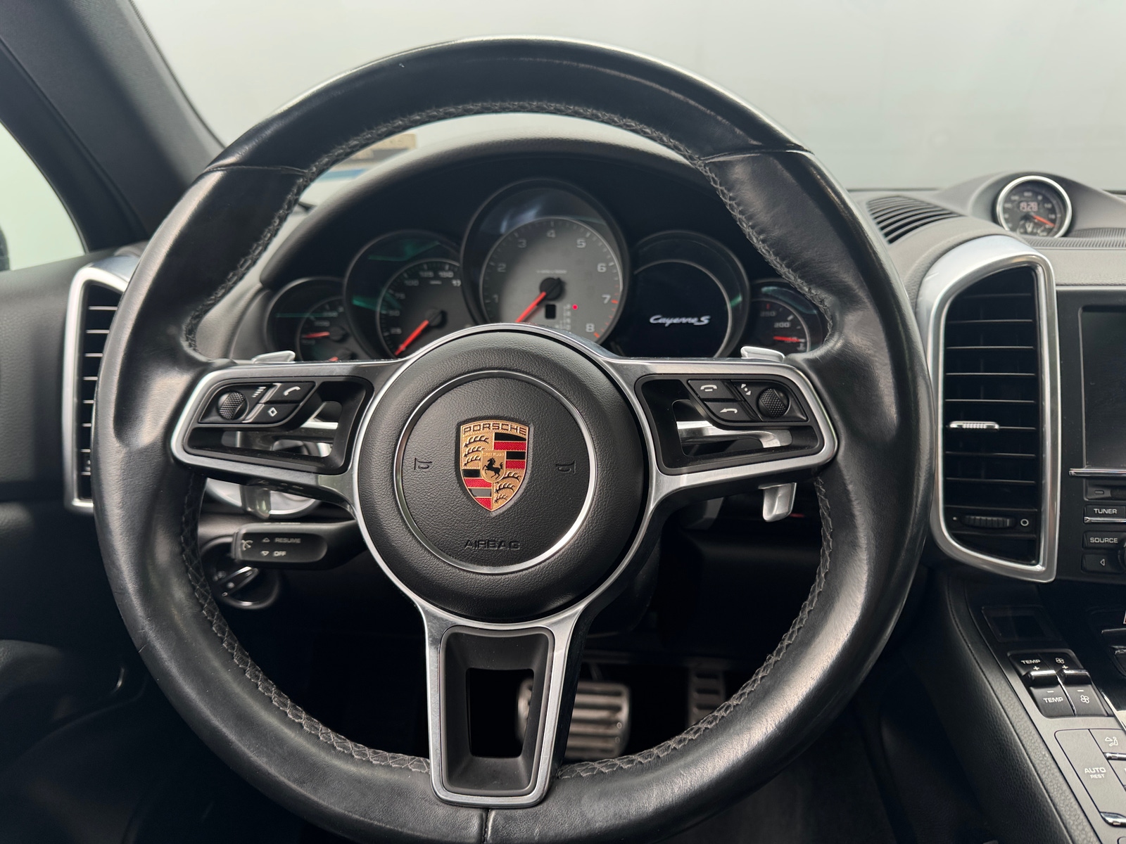 Thumbnail: 2016 Porsche Cayenne - 4