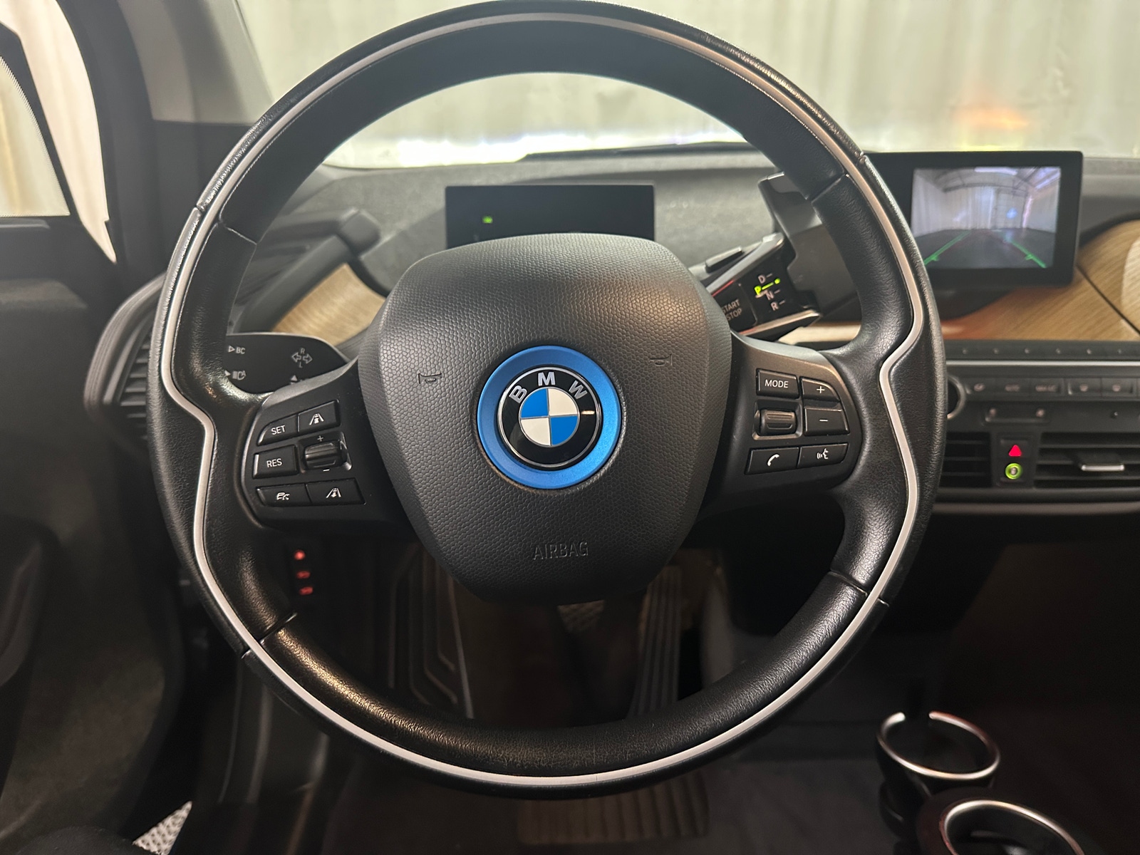 Thumbnail: 2019 BMW i3 - 4