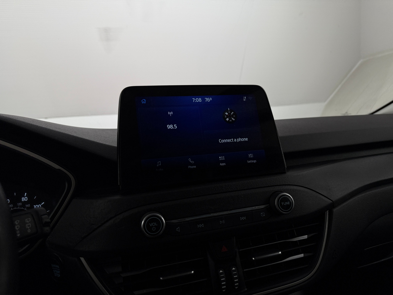 Thumbnail: 2022 Ford Escape - 4