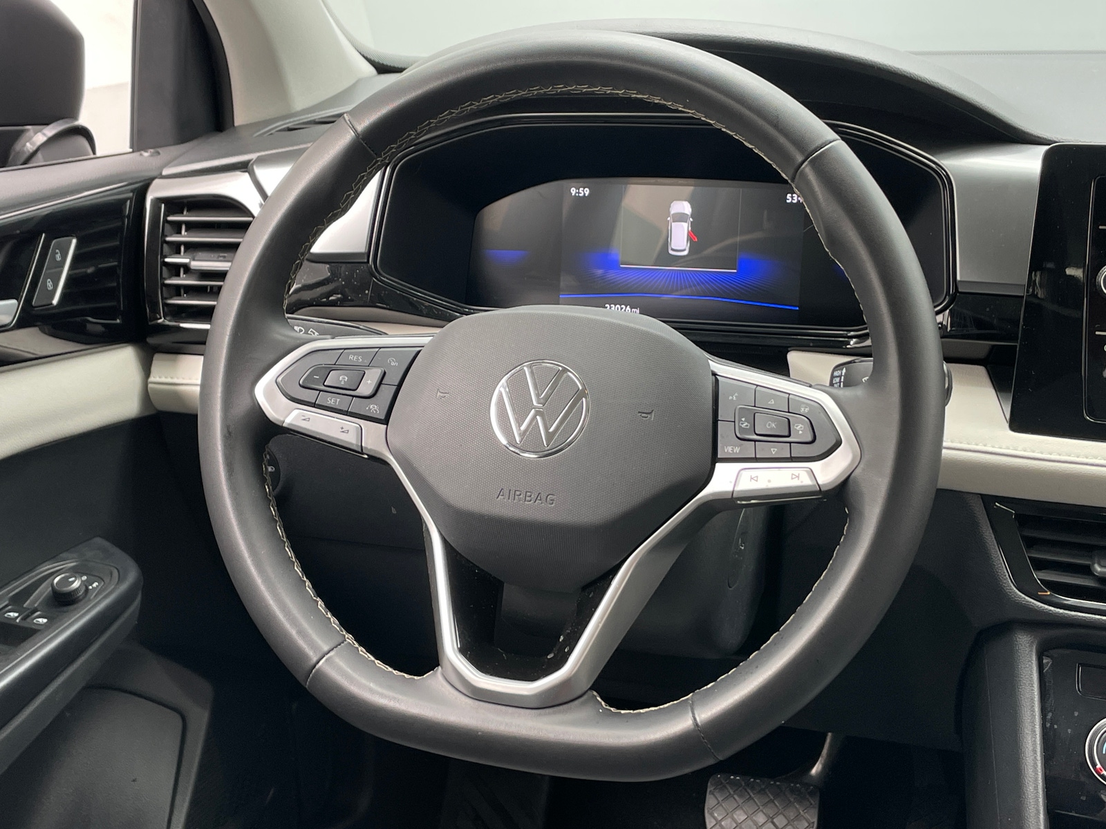 Thumbnail: 2025 Volkswagen Taos - 5