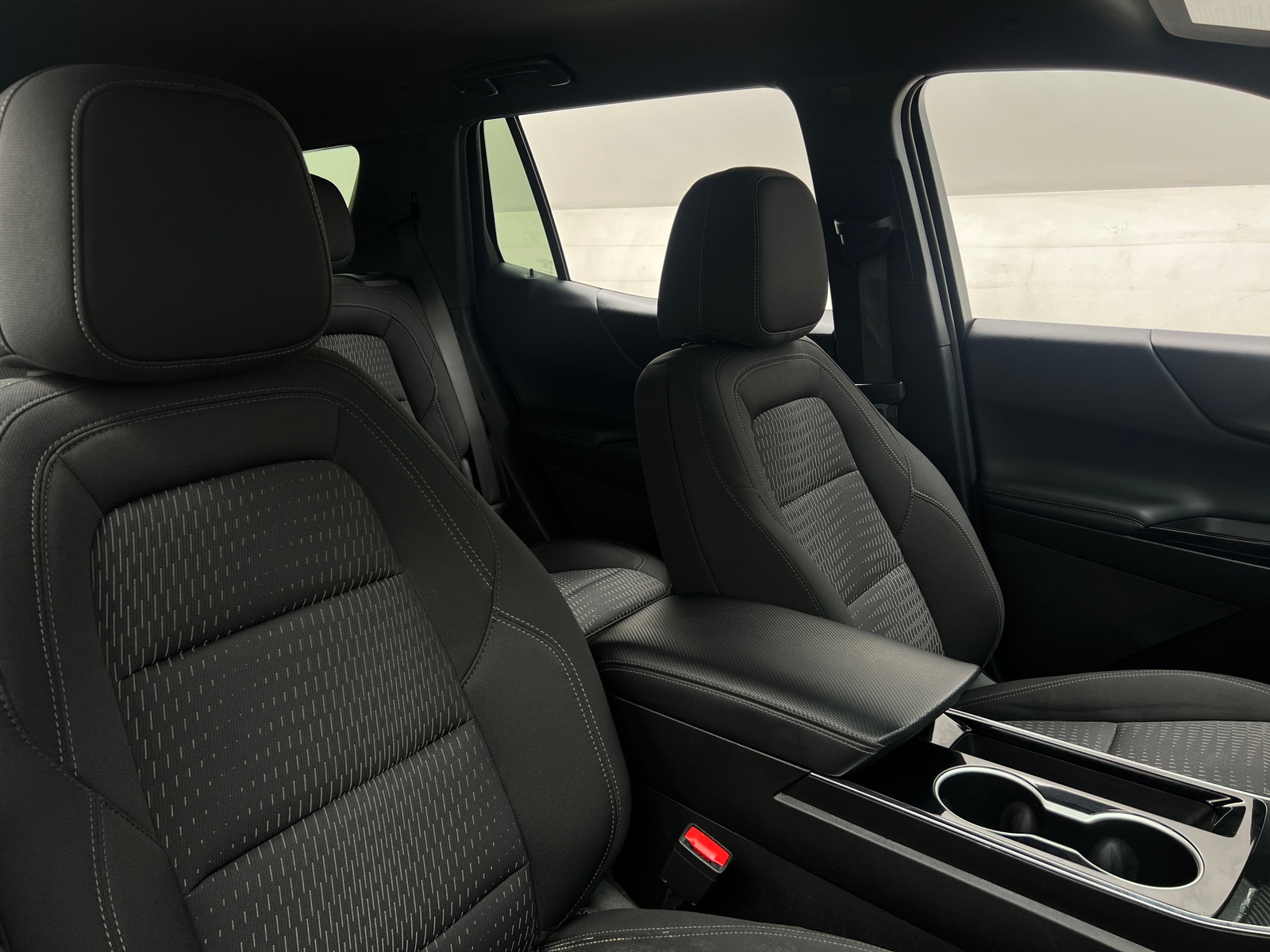 Thumbnail: 2025 Chevrolet Equinox - 2