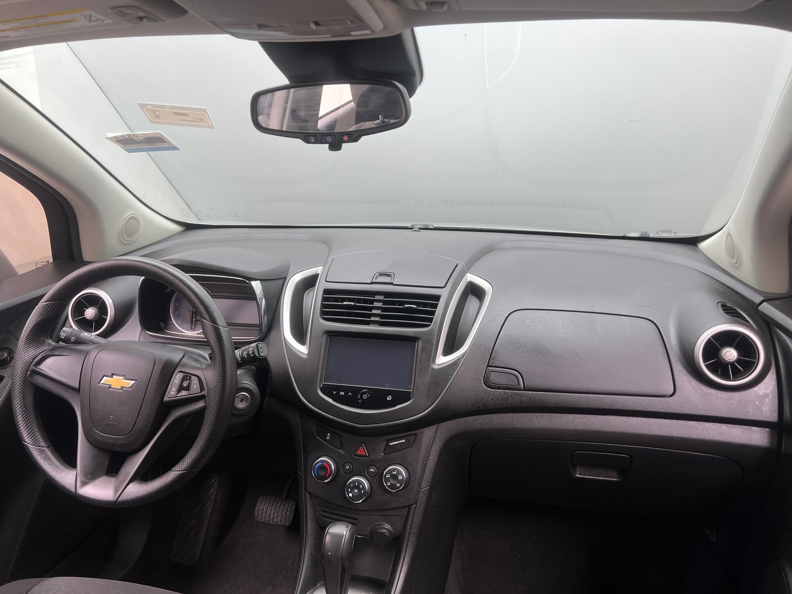 Thumbnail: 2016 Chevrolet Trax - 3