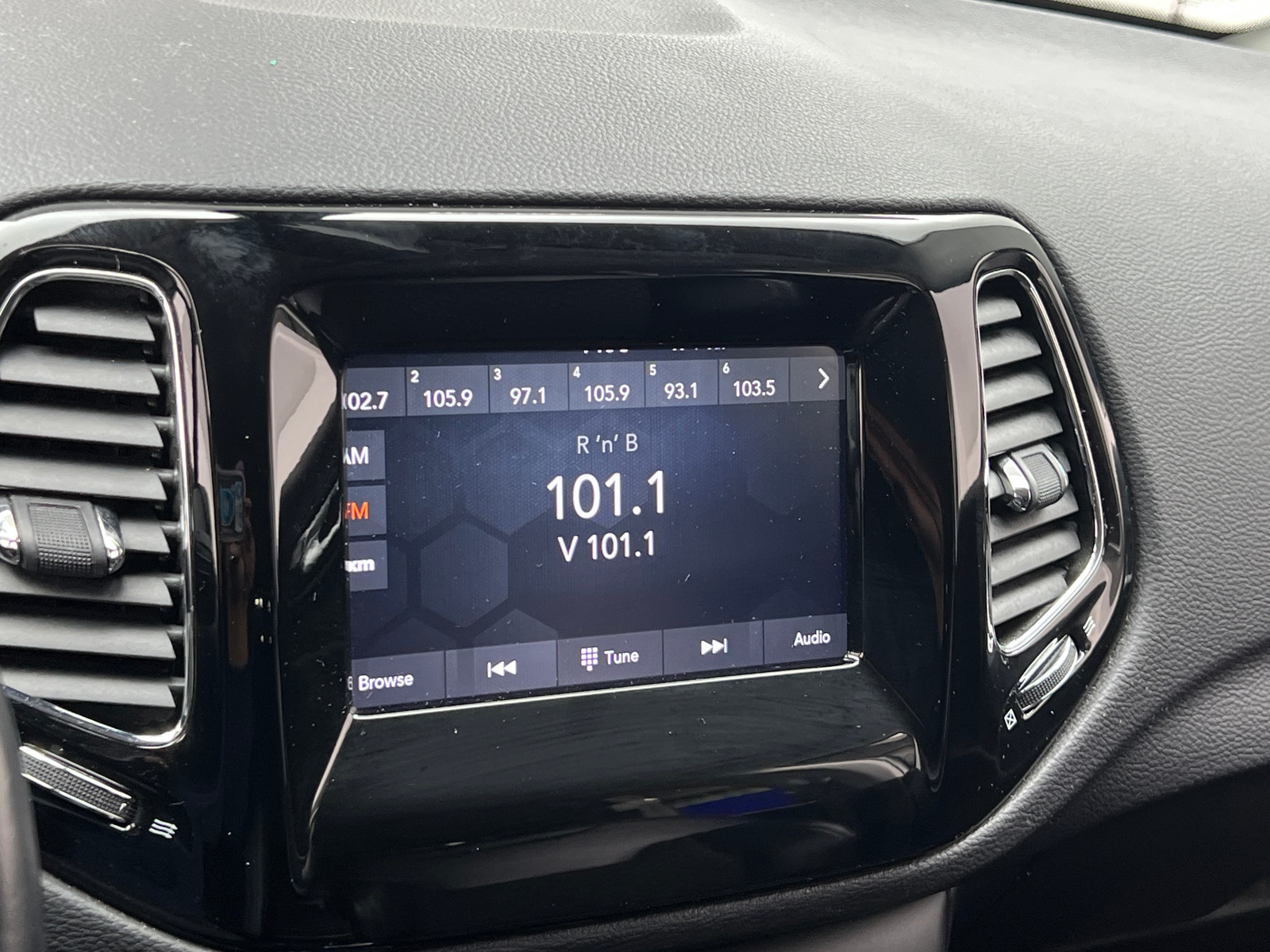 Thumbnail: 2020 Jeep Compass - 4