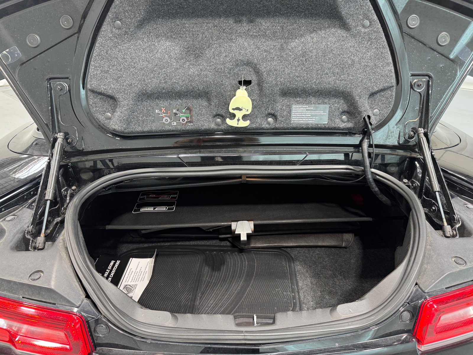 Thumbnail: 2014 Chevrolet Camaro - 6