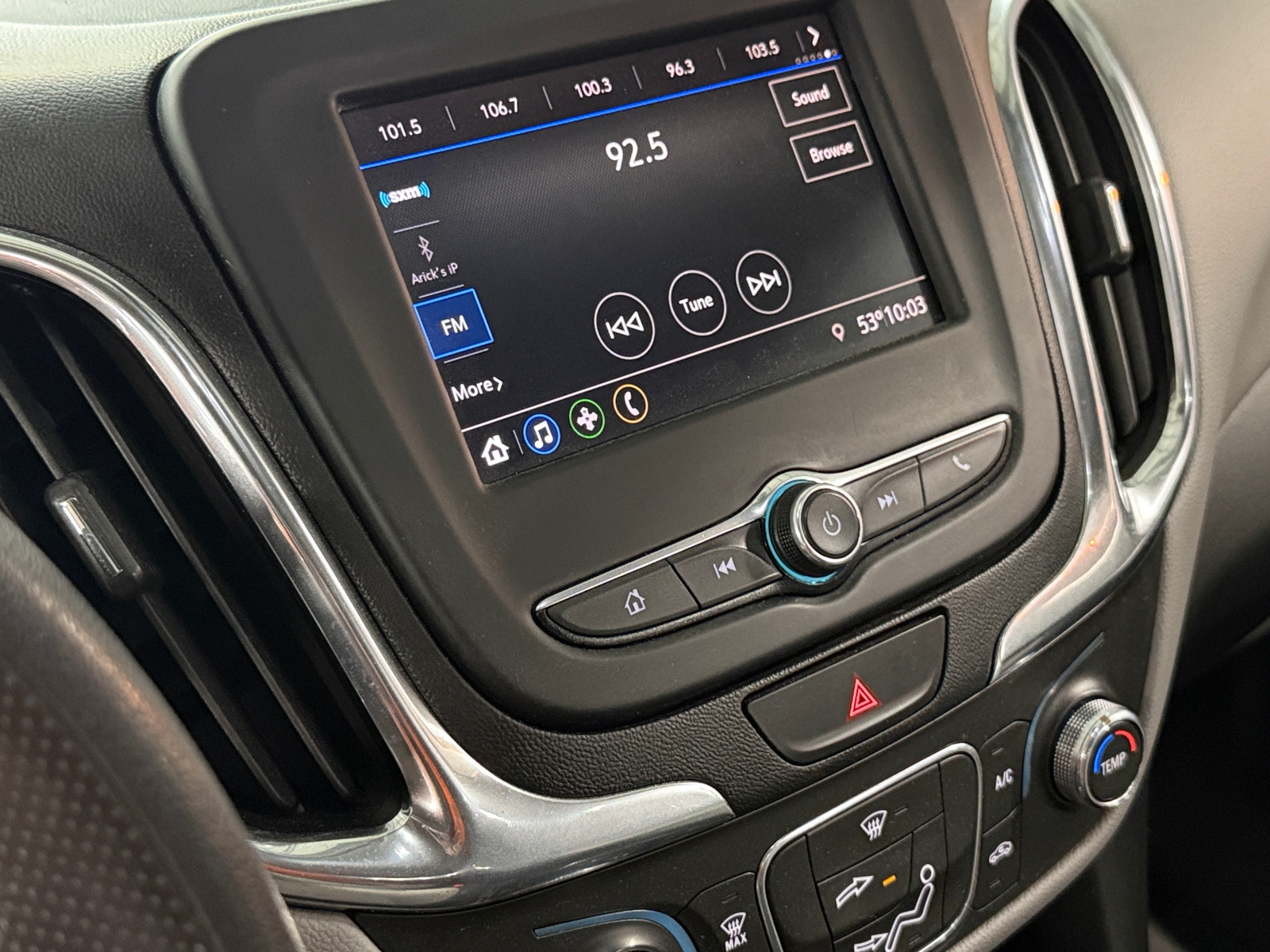 Thumbnail: 2021 Chevrolet Equinox - 4