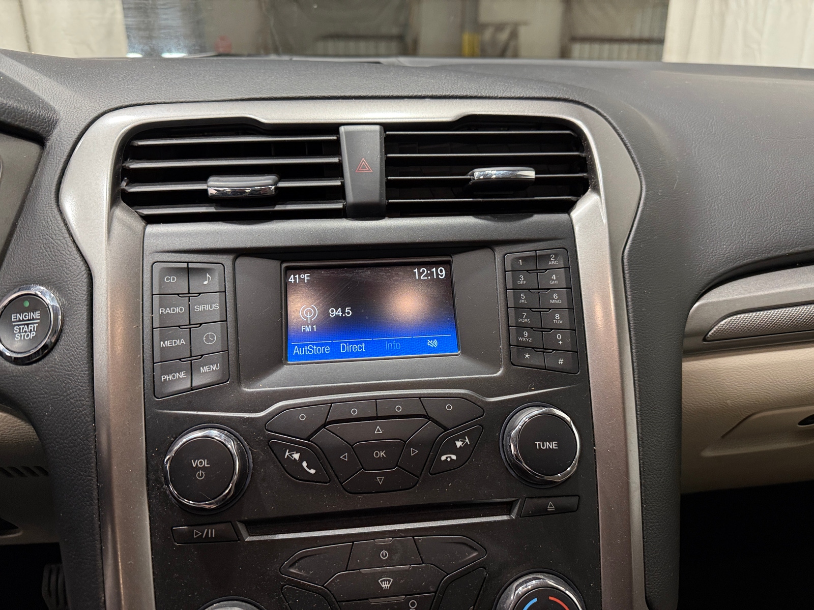 Thumbnail: 2017 Ford Fusion - 4