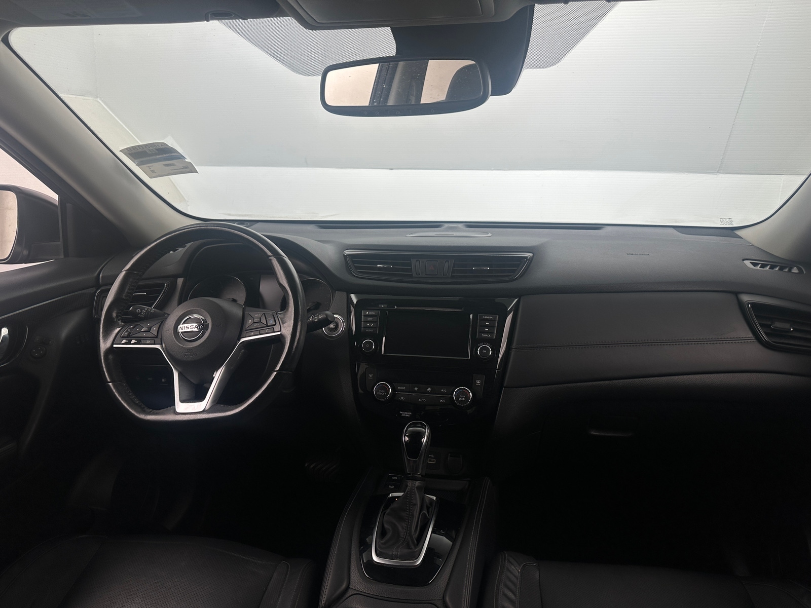 Thumbnail: 2018 Nissan Rogue - 3