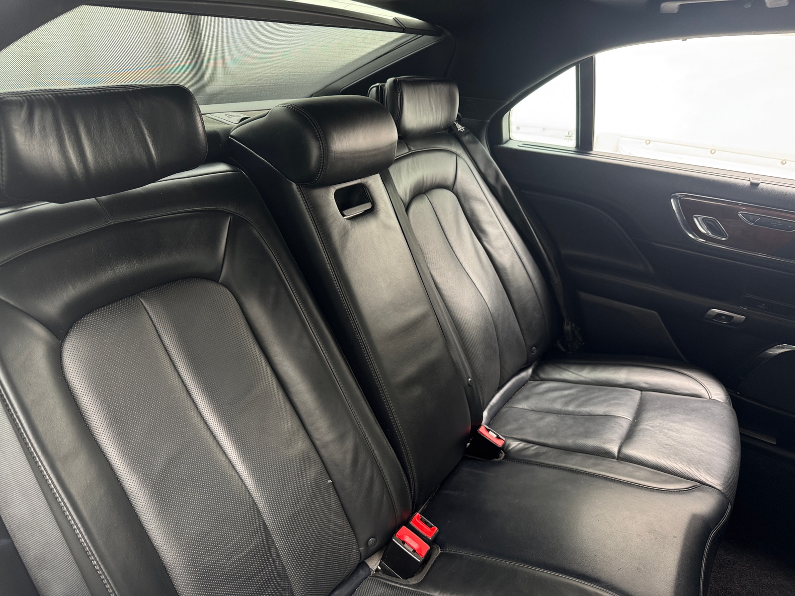 Thumbnail: 2017 Lincoln Continental - 5