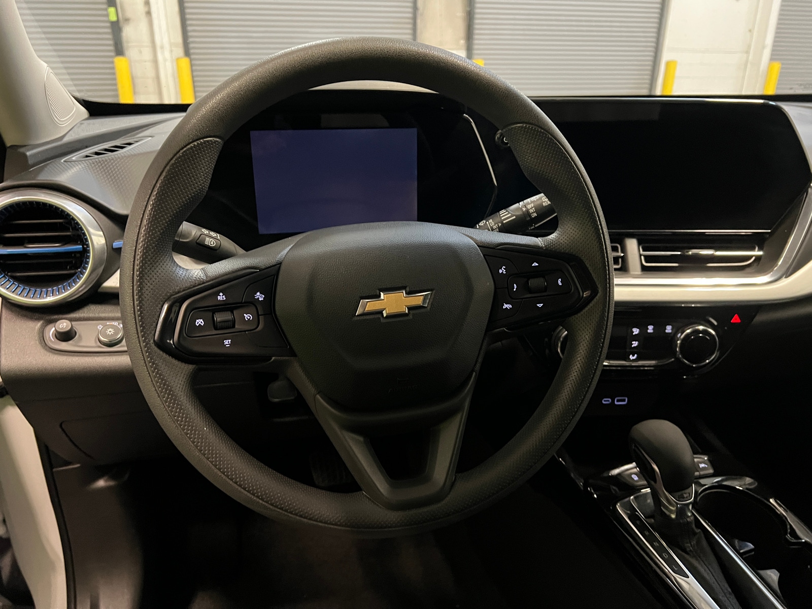 Thumbnail: 2025 Chevrolet Trax - 5