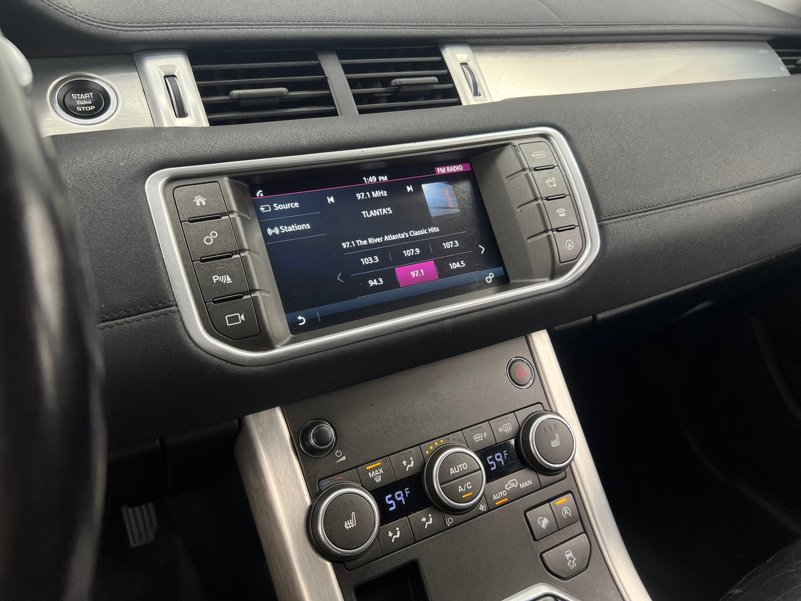 Thumbnail: 2017 Land Rover Range Rover Evoque - 3