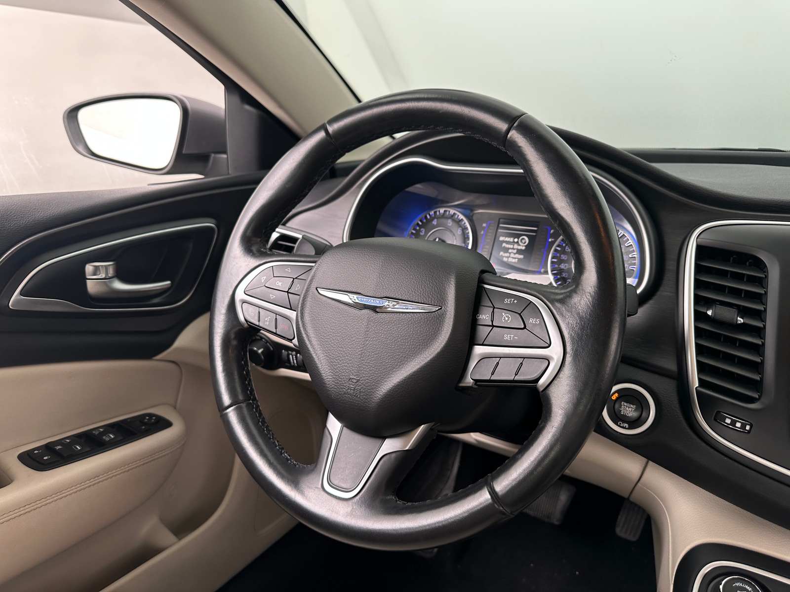 Thumbnail: 2017 Chrysler 200 - 4