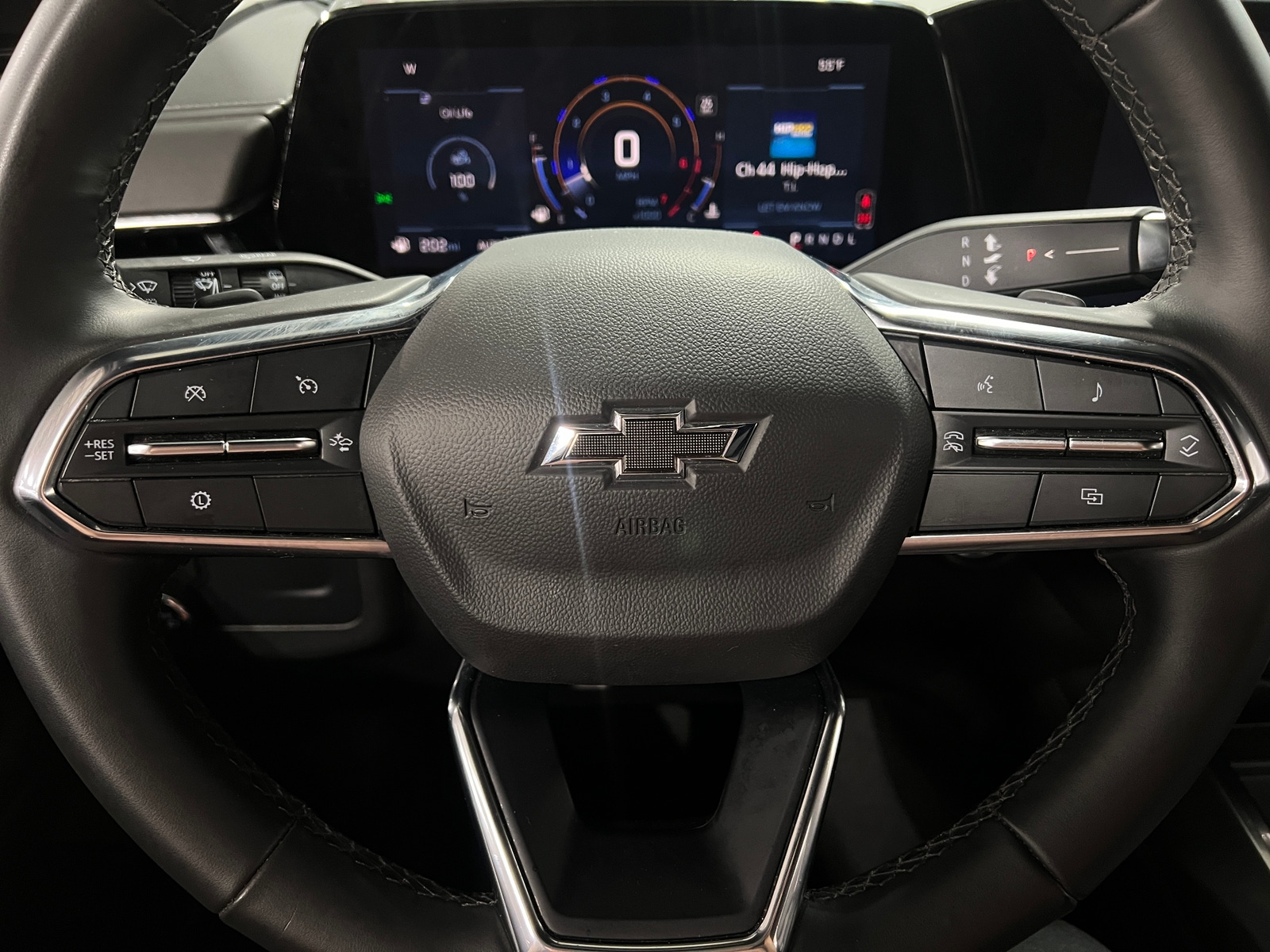 Thumbnail: 2025 Chevrolet Suburban - 4